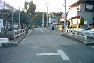 Yokoshita Bridge, towards the left bank of the river